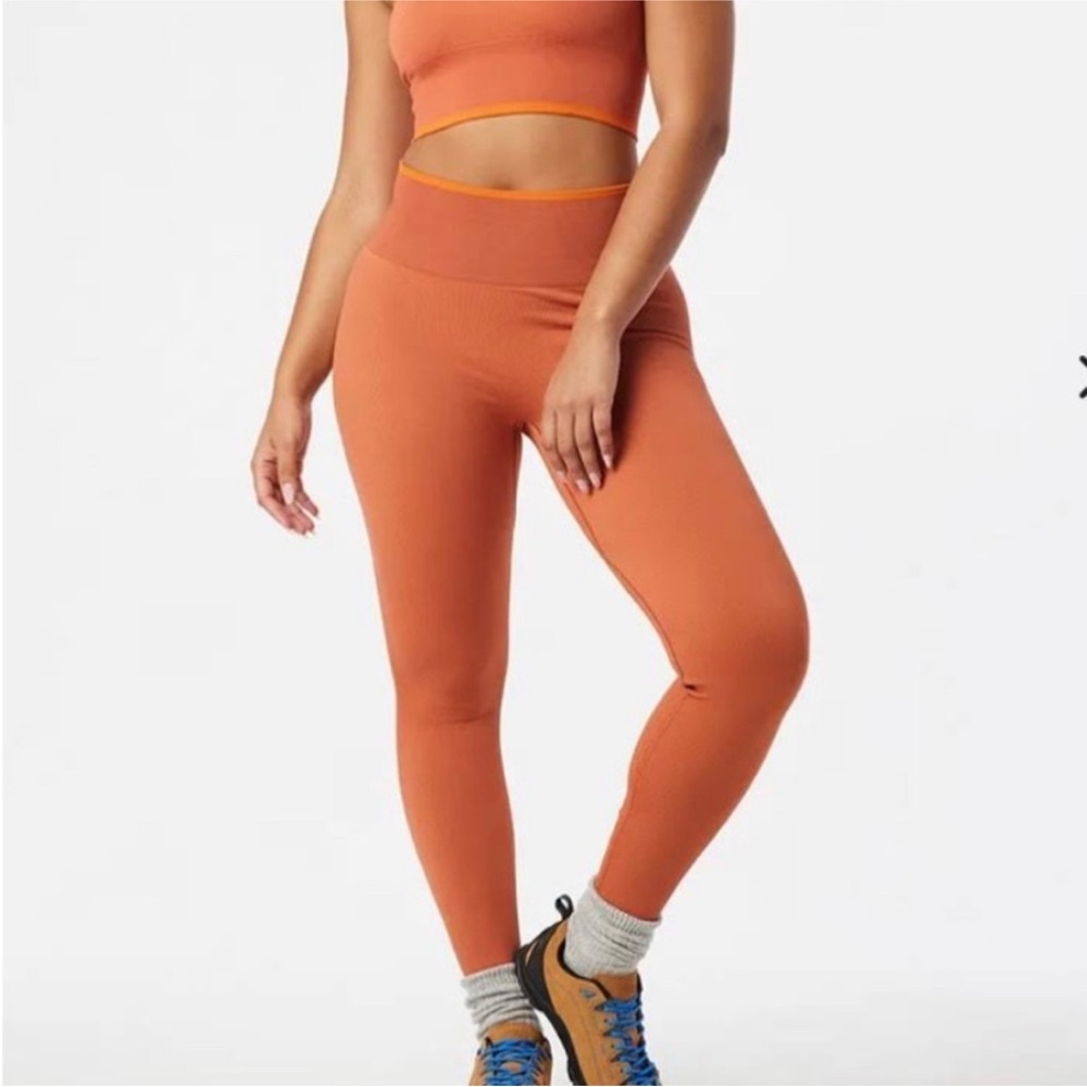 Outdoor Voices Women's Orange Leggings